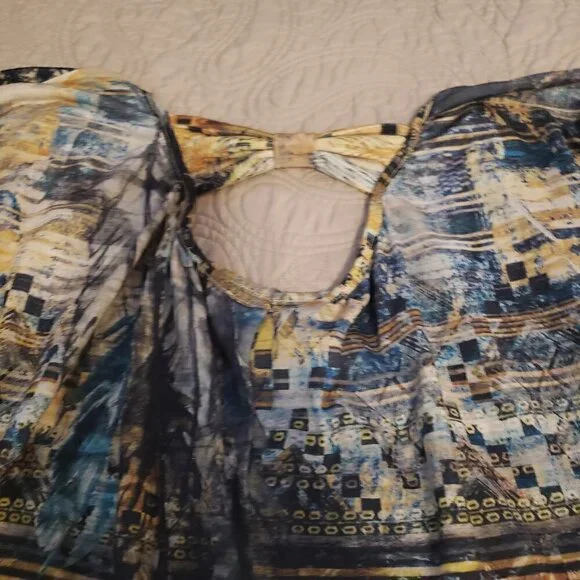 New Directions short sleeve embellished top - Picture 9 of 9